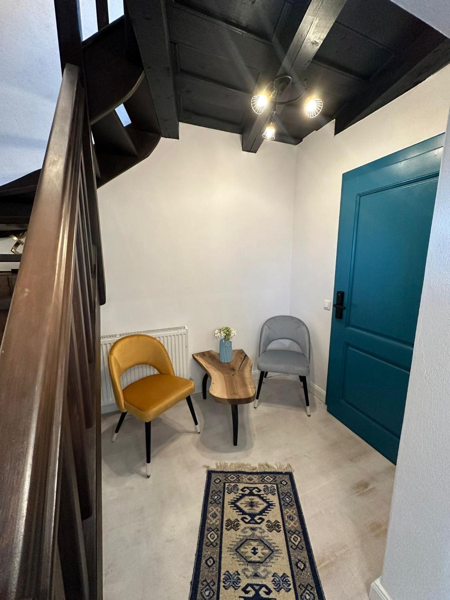 Апартаменты Blue House Citadel Сигишоара Экстерьер фото