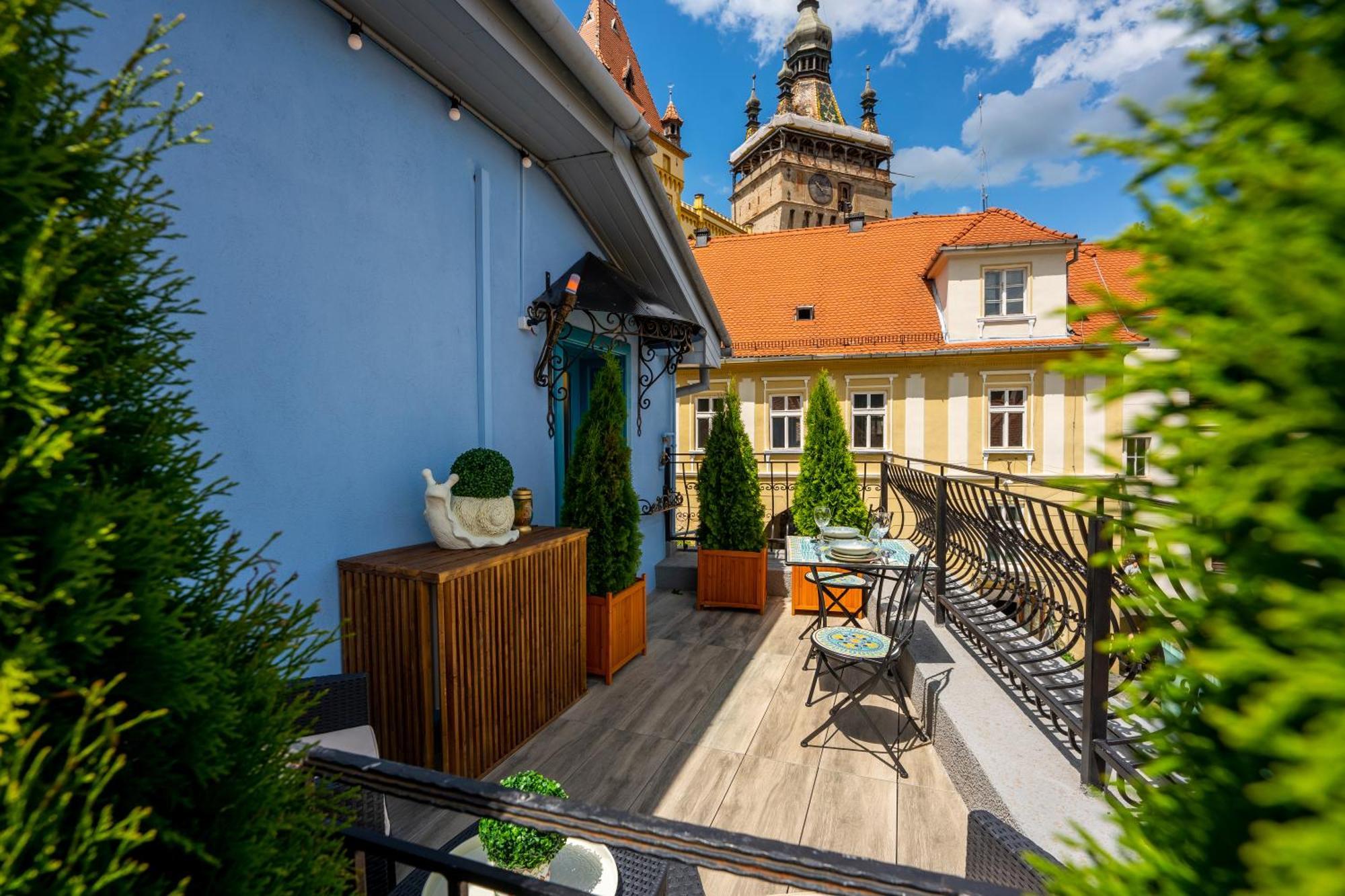 Апартаменты Blue House Citadel Сигишоара Экстерьер фото